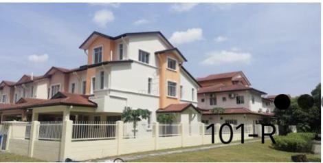 [Corner Lot] Kota kemuning 2.5sty Corner 45*80sqft Basic unit for sale 1
