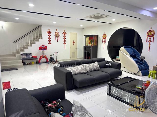 Ambang Botanic 2 Klang 3 Storey Corner Lot ⁠Fully Renovated extended 1