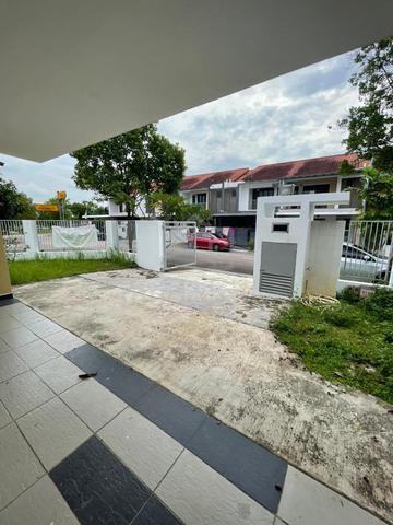 Bandar Dato Onn 15, 2-Storey Corner Lot 22ft Extra Land @ Johor Bahru 1