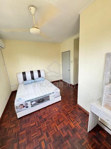 Big room link bathroom - Damai kpj Q2 Likas Stts Kian Kok 1