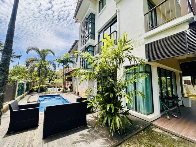 BELOW MARKET 3Storey Semi D Corner D’ Puncak Bangi Golf, swimming pool 1