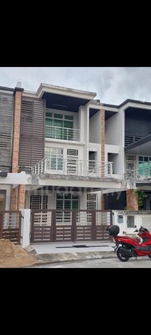 3-storey Terraced House For Rent at Residensi Seri Pauh 1