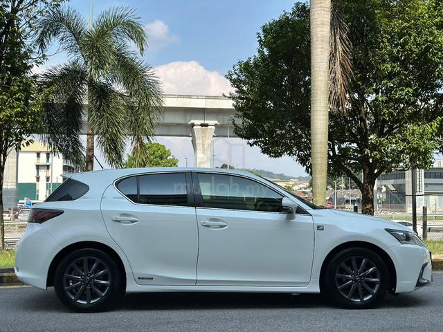 2013/2014 Lexus CT200 1.8 H F-SPORT (HYBRID) (A) - 4
