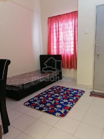 Bilik single perempuan Bandar Layangkasa Pasir Gudang 1