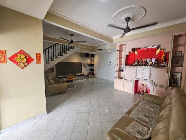 2 Storey For Sale @ Taman Johor Jaya/ Tebrau/ Unblock View 1