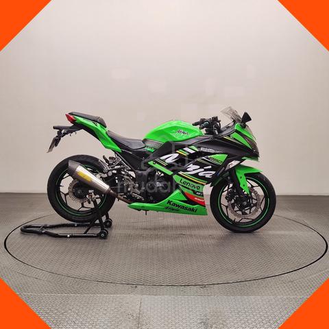 2013 Kawasaki Ninja 250 L 6 Month Warranty Motorcycles for sale in Glenmarie Selangor