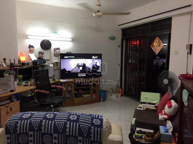 Tiara View 1