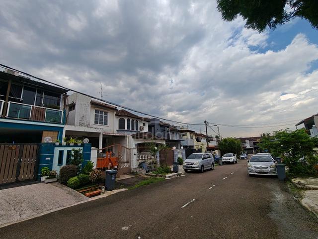 Puteri Wangsa Double Storey Terrace House 4bed Ulu Tiram Johor 1