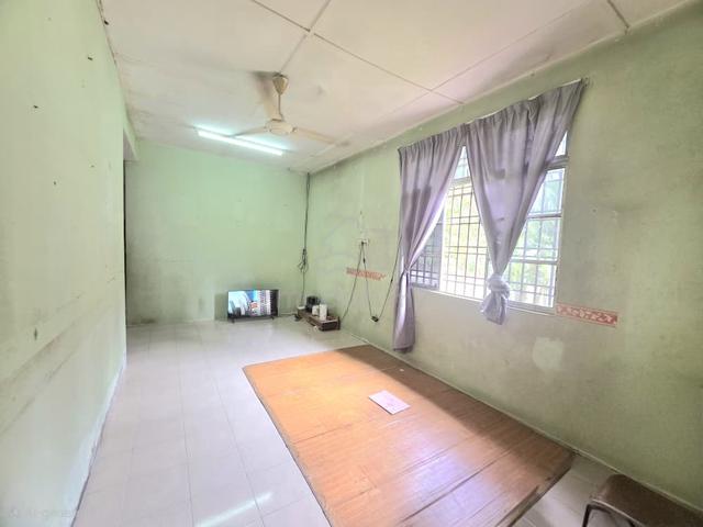 (CORNER LOT) 1 Storey Terrace Seri Mahkota Permai, Batu 11 1