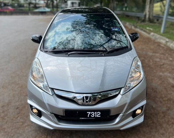 2014 Honda JAZZ 1.3 HYBRID (A) FACELIFT TIPTOP - 2