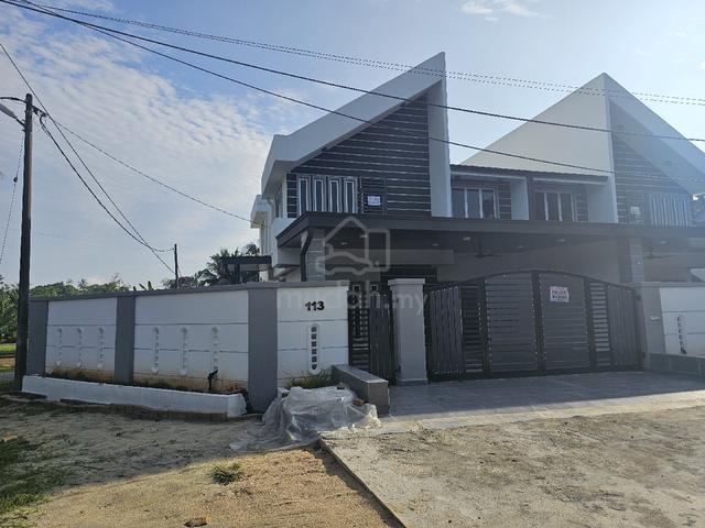 Semi-detached house for sale in a prime location in Kulim 1