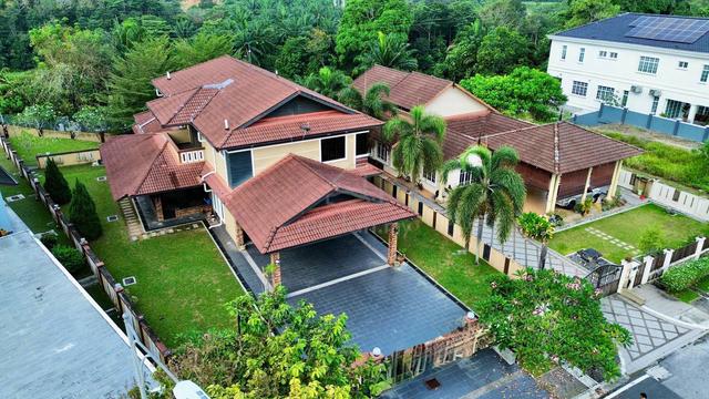 Bungalow with Basement, Putra Hill Residency, Bandar Seri Putra, Bangi 1