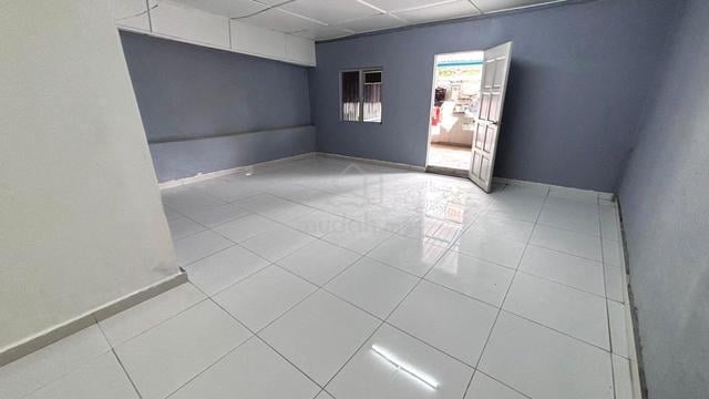 FULL LOAN Single Storey Terrace, Taman Sri Nanding, Hulu Langat 1