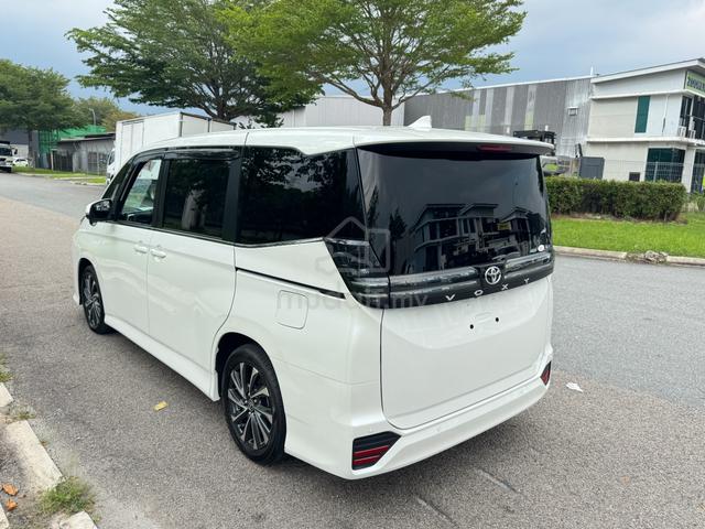 2023 Toyota VOXY 2.0 S-Z (A) 8K MILEAGE 4.5A - 5
