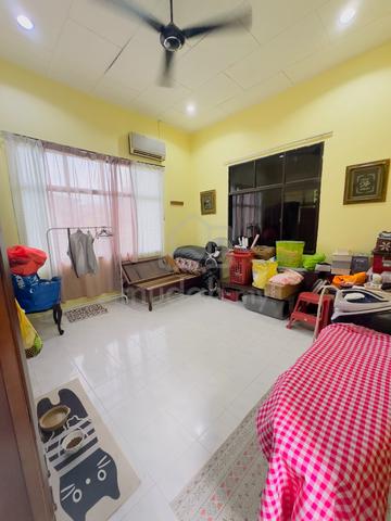 JALAN ANGGERIK Kg Istana Batu Pahat 4