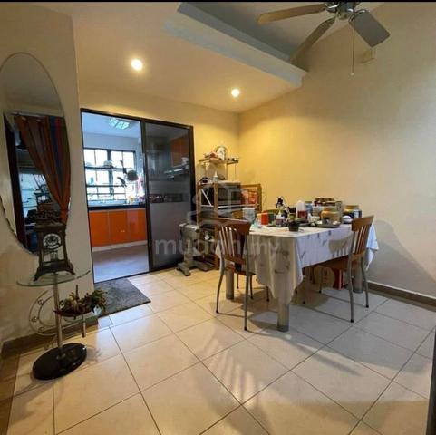 Freehold 2 Storey Terrace 1