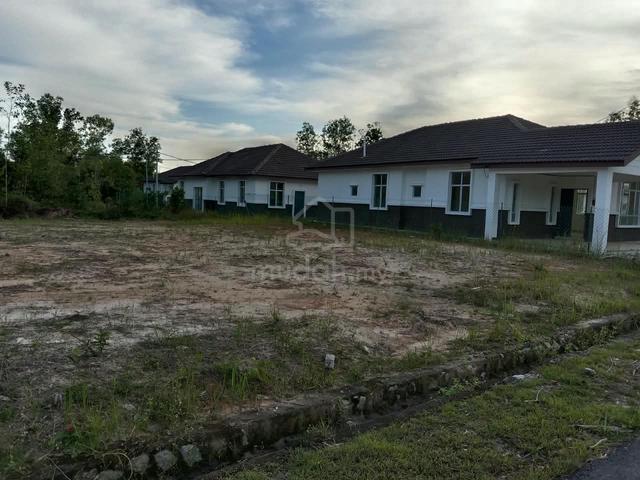 LOT BANGLO Untuk Dijual 1