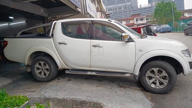 2011 Mitsubishi TRITON 3.2 KA8TGJRYZR FACELIFT (A) - 4
