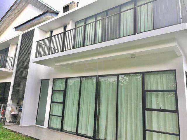 Senibong Cove @ The WaterEdge residence, Semi-D with Water pond view 1