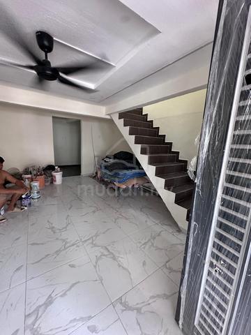 Jalan Panti Taman Bukit Tiram 1