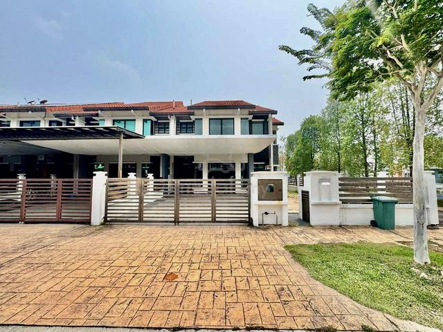 END LOT Double Storey Terrace Iltizam Alam Sari Bangi 1
