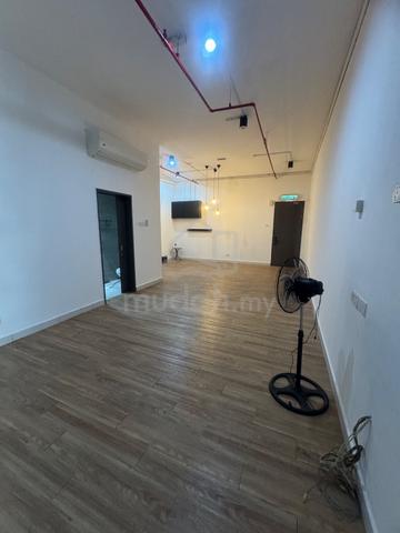 3 Towers Office Space / Studio Unit 1