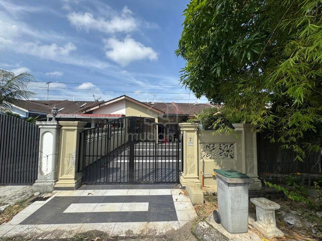 Rumah cantik freehold full loan di johor 1