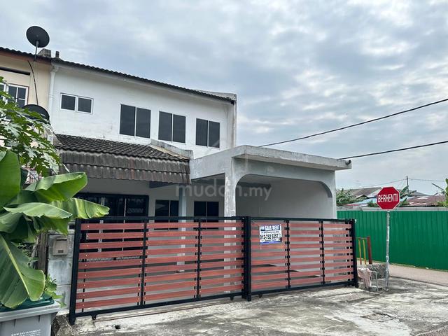 Double stry terrace end lot for sale 1
