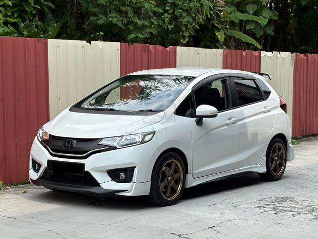 2016 Honda JAZZ 1.5 V (A) Free 3 Tahun Warranty - 4