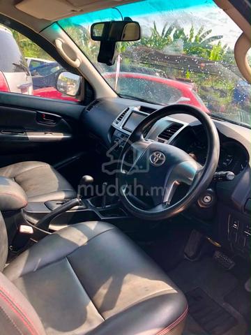 2014 Toyota HILUX 2.5 G VNT (A) - 4