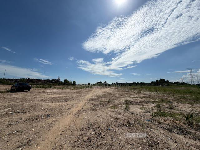 Bukit Raja 20acres facing road must rent 1 acre and above KM approved 1