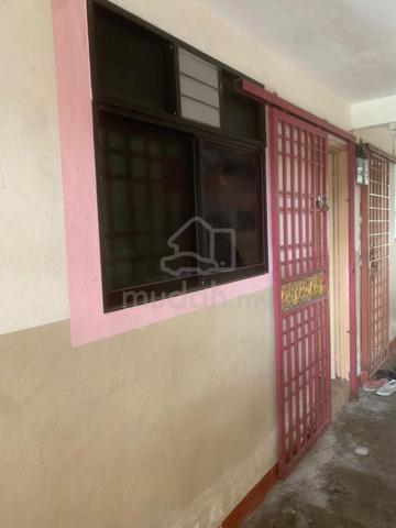 Pinang Emas Flat 1