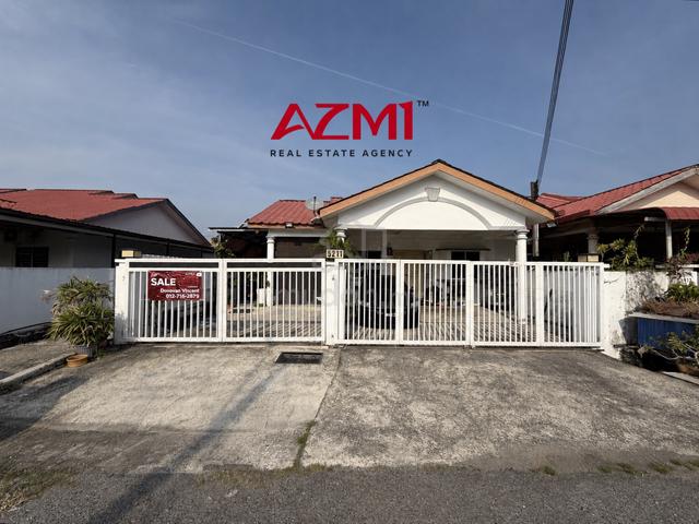 Well Maintained Single Storey Terrace Corner at Senadin! Don’t Miss It 1