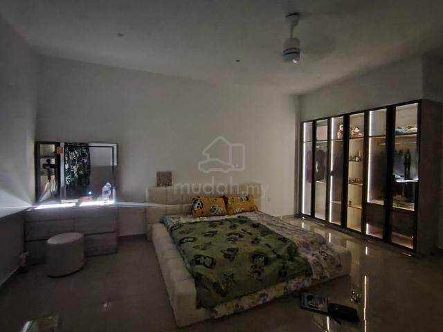 Room for rent 1