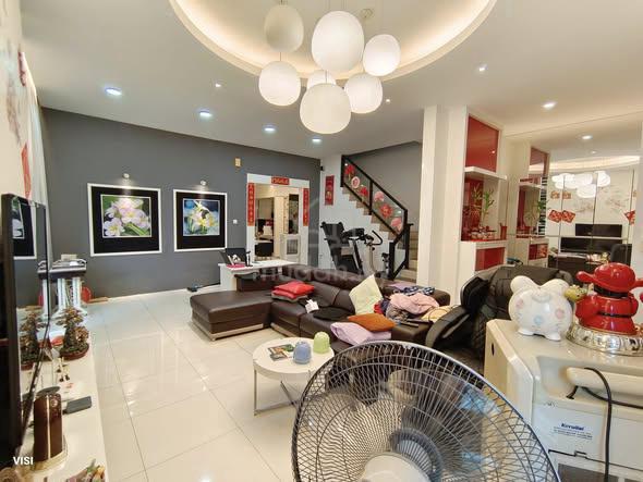Reno 180k Cheap Sale Full Loan Gate Guard Big Size Semi D Klebang Bayu 1