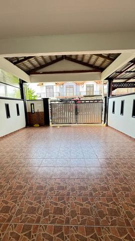 Rumah Teres 2 Tingkat Untuk Dijual Di Tmn Sceintex Kelapa Sawit Kulai 3