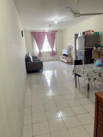 Putatan Platinum Apartment 1