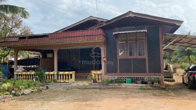 Rumah kayu untuk dijual 1