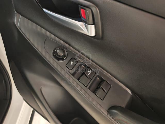 2015Mazda2SKYACTIVH/Back1.5(A)B/ListBolehLoanKedai - 5