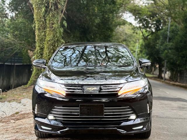 Toyota HARRIER 2.0 PREMIUM/PANORAMIC ROOF/P.BOOT - 1