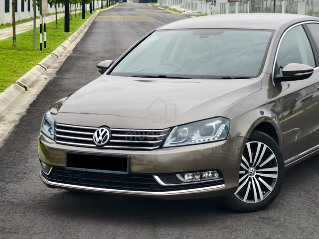 {2013}Volkswagen PASSAT 1.8 TSI (A) Sport Cheapest - 5