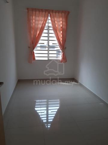 3 Storey Suria Vista Townhouse - Direct Owner 1