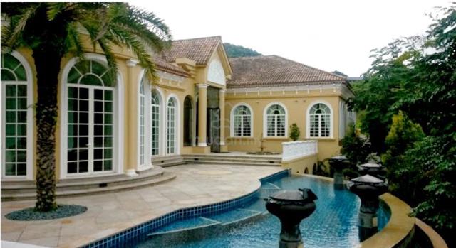 Private Luxurious Genting Highlands Bungalow 1