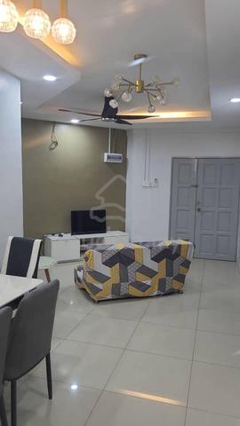 Desa Bayan Apartment 1
