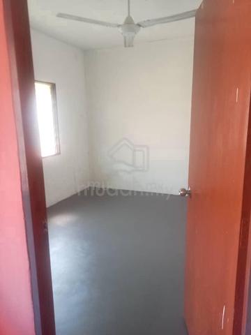 Flat PKNS Seksyen 7 Shah Alam 2