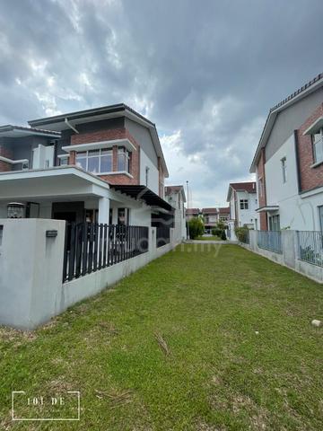 FULLY RENO & EXTENDED !! 25x65 Livia Double Sty End Lot Bandar Rimbayu 1
