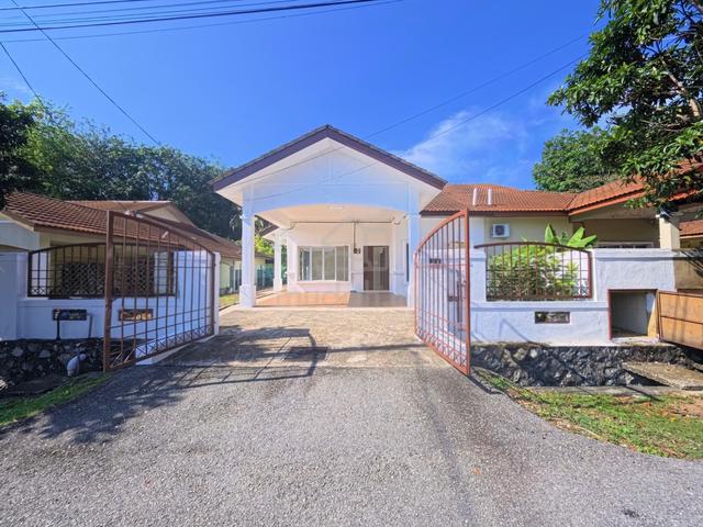 (PALING MURAH PLUS CANTIK!) 1 Storey Semi D, Salak Tinggi, Sepang 1