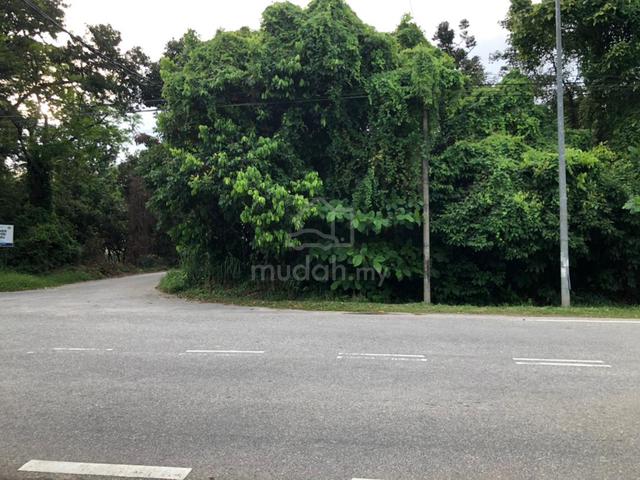 Tanah 1.96 Ekar Freehold Batu Pahat (Depan Terminal Feri) 1