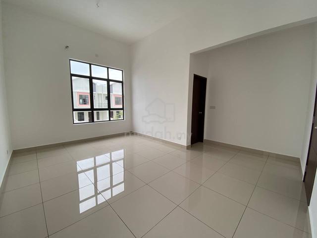 Bumi lot,Ready Unit Double Storey with kitchen cabinet,TOWN area! 5