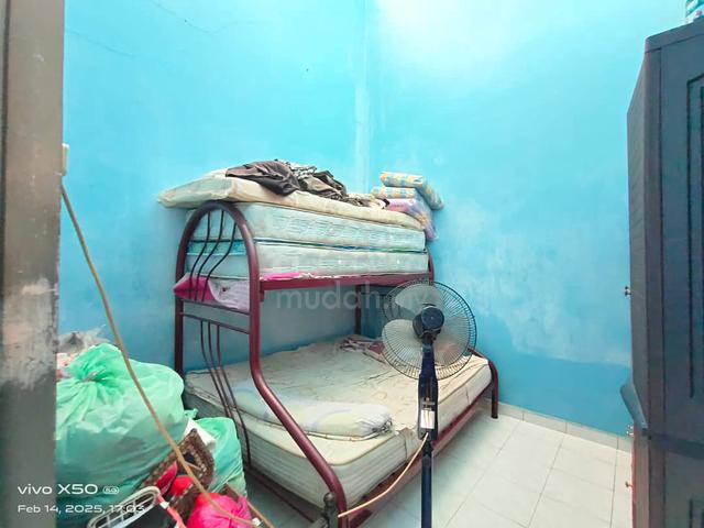 Single Storey terrace house at Tmn Perindustrian, Lukut Indah, PD, N9 4